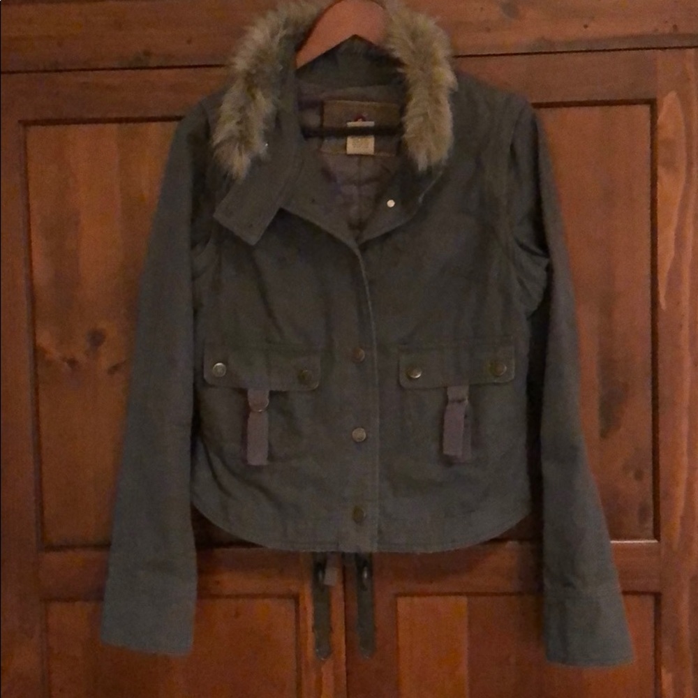 BB Dakota Utility jacket converts to vest
